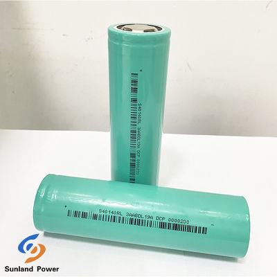3.0V 15Ah Bateria de íons de sódio cilíndrica 40140 Bateria com taxa de 3C para sistema de energia solar