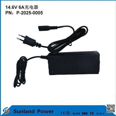 14.6V 6A Carregador, compatível com 12.8V/14.4V Fósforo de ferro de lítio (LiFePO4) Carregador de bateria, projetado especificamente para ferramentas elétricas / carregador elétrico Eficiente, compatível com vários dispositivos