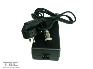 Venda a quente Carregadores portáteis de bateria de 36V / 43.8V, Carregador de bateria de motocicleta personalizado