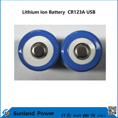 Bateria de íons de lítio CR123A USB aplicável à produção de baterias de íons de lítio recarregáveis USB.