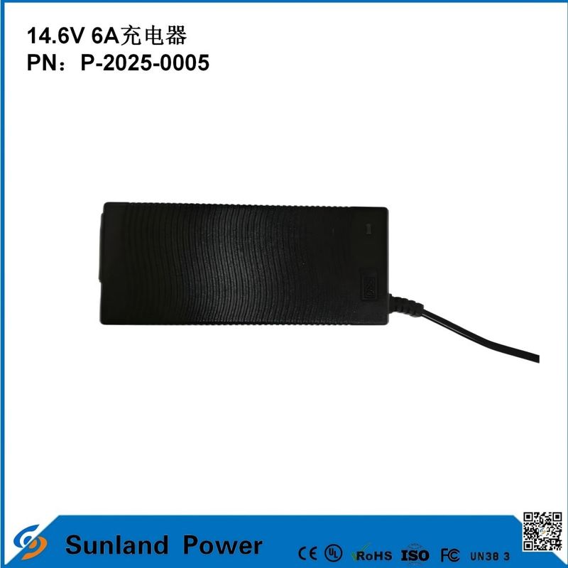 14.6V 6A Carregador, compatível com 12.8V/14.4V Fósforo de ferro de lítio (LiFePO4) Carregador de bateria, projetado especificamente para ferramentas elétricas / carregador elétrico Eficiente, compatível com vários dispositivos